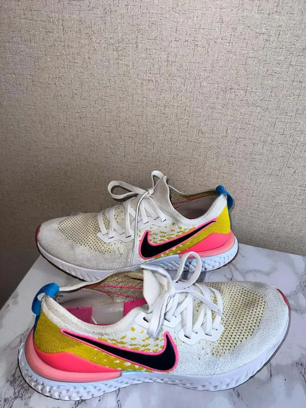 Nike Epic React Flyknit 2 White Pink Blast Citron Running Sneakers CI7583-100 Me